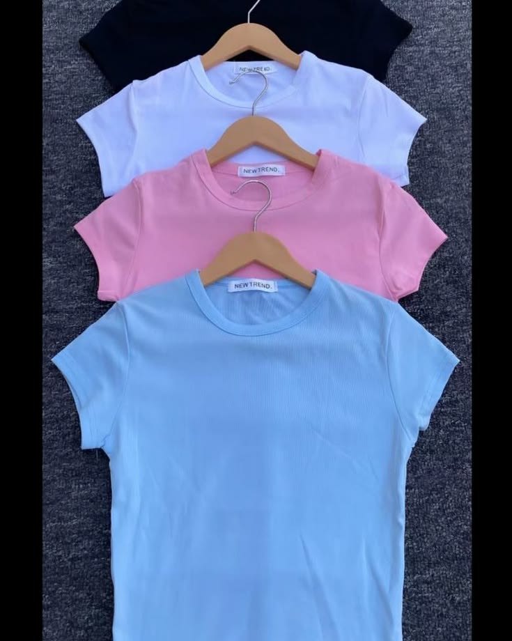 Plain basic top